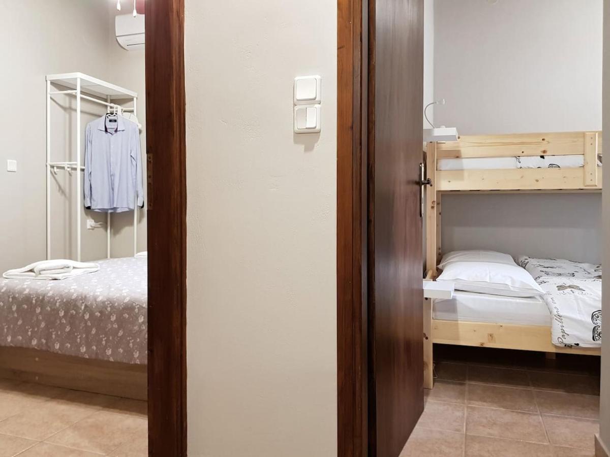 Colimbos Accommodation, 2 Min From The Beach Sfinarion Exterior photo